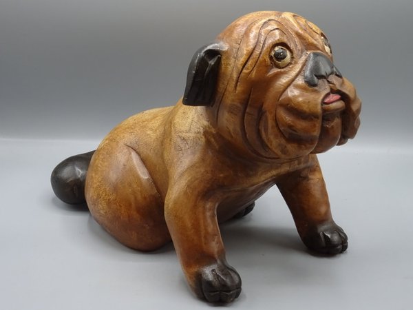 Bulldog-patsas, puinen
