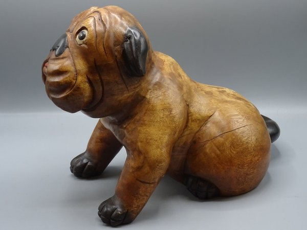 Bulldog-patsas, puinen