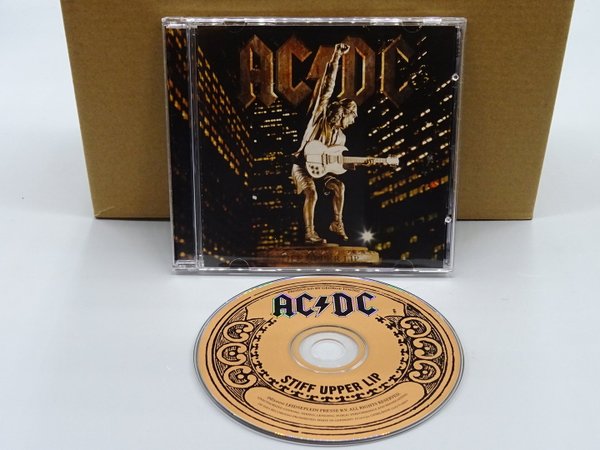 AC/DC : Stiff upper lip CD