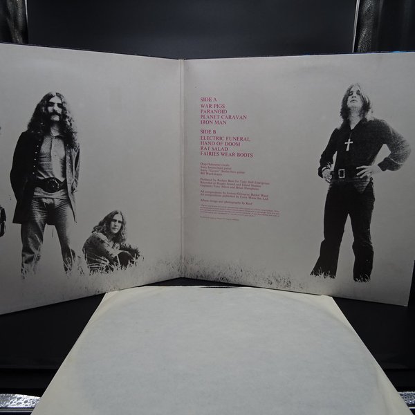 Black Sabbath – Paranoid  LP